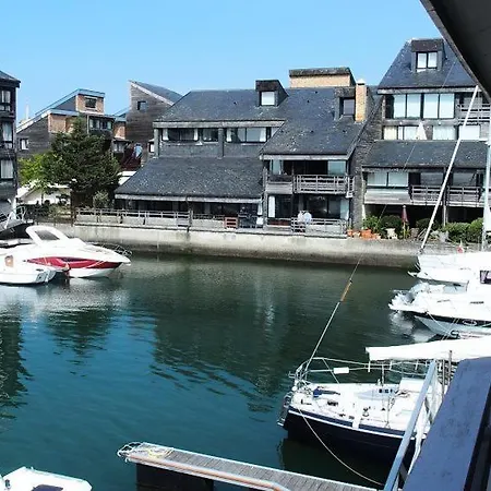Avec Terrasse Vue Mer A 89859 Deauville